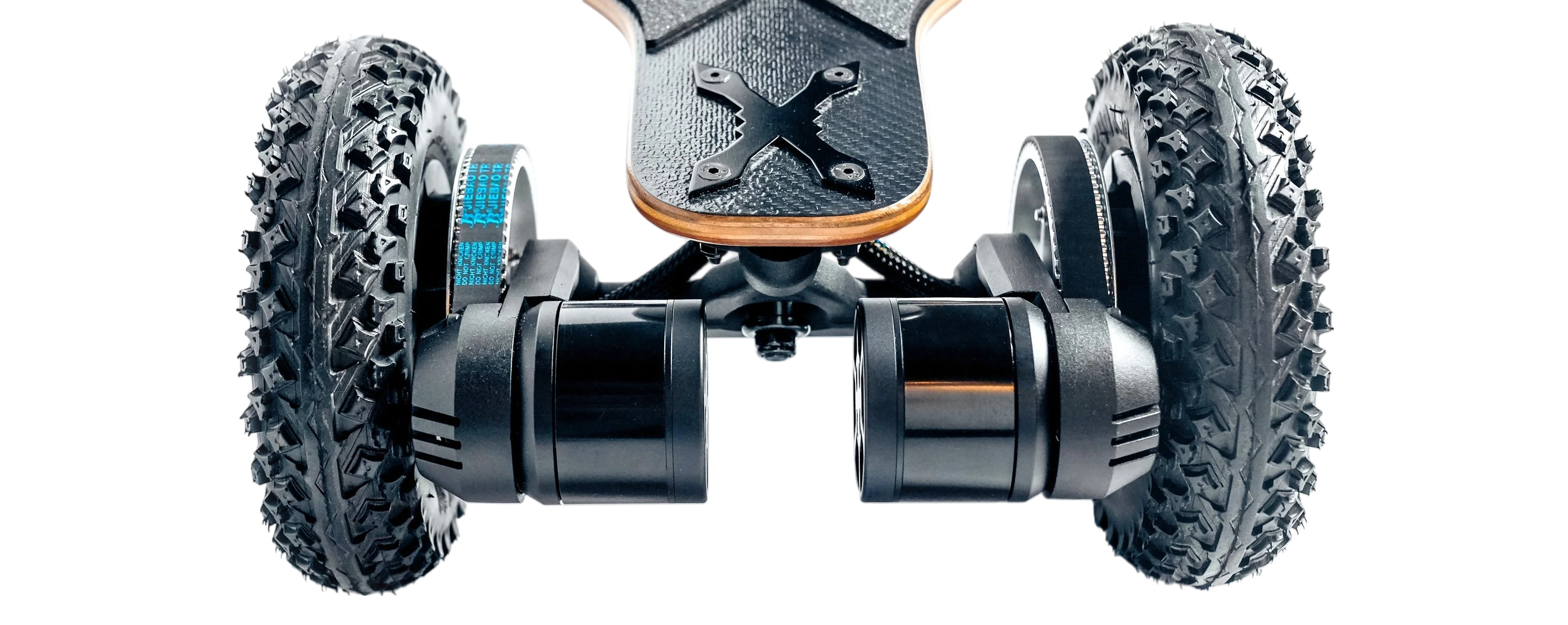 Moteurs brushless 6364 de 1800W chacun du Evo-Spirit Xplorer, fournissant une puissance totale de 3600W pour des performances exceptionnelles sur tous les terrains